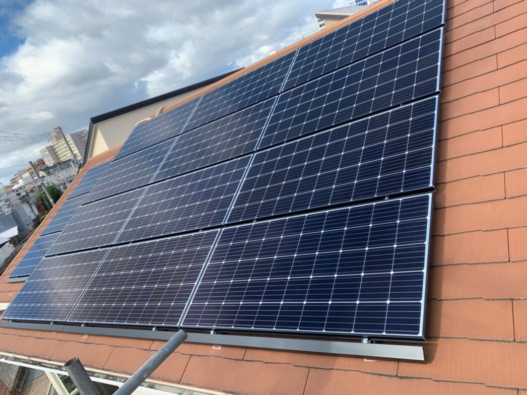 奈良県長州産業太陽光発電システムCS-260B51S施工後の写真